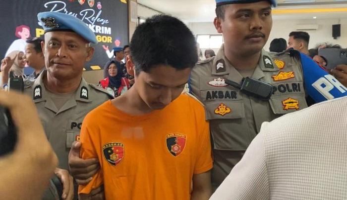 Armor Toreador, suami dari selebgram Bogor Cut Intan Nabila ditetapkan sebagai tersangka, Rabu (14/8/2024). (Muamarrudin Irfani)