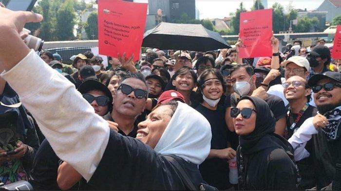 Arie Kriting,Cing Abdel, Bintang Emon Kompak Turun ke Jalan