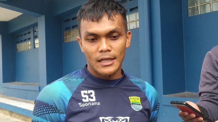 Bek Persib Bandung, Rachmat Irianto