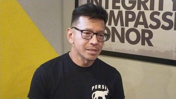 Deputi CEO PT. Persib Bandung Bermartabat, Teddy Tjahjono alias Bos Persib jelaskan terkait rencana Persib Bandung di musim 2023/2024, saat ditemui di Graha Persib, Senin (29/5)