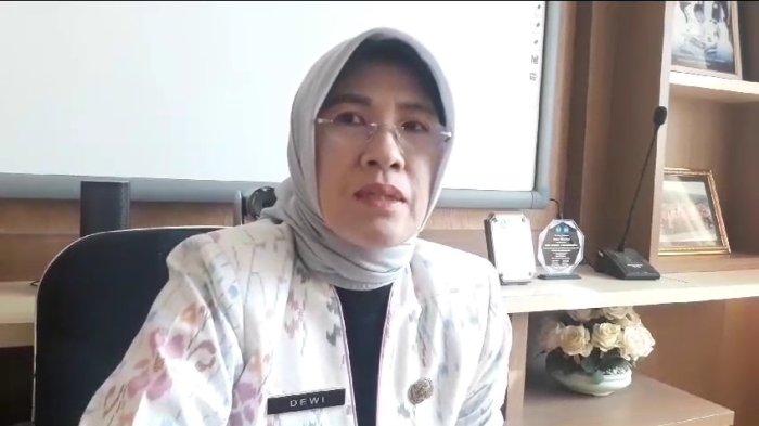 Kepala KCD Pendidikan Wilayah IX Jawa Barat, Dewi Nurhulaela, saat ditemui di SMKN 1 Majalengka, Jalan KH Abdul Halim, Kecamatan/Kabupaten Majalengka, Selasa (14/11/2023)