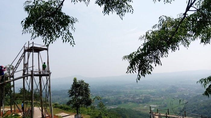 Objek wisata Bukit Pamoyanan