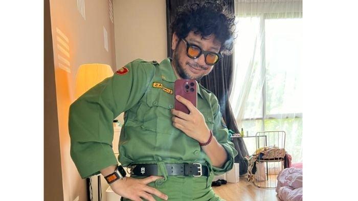 Penyanyi Kunto Aji Bertugas jadi Linmas di TPS Pemilu 2024, Ngaku Diajak Bu RT