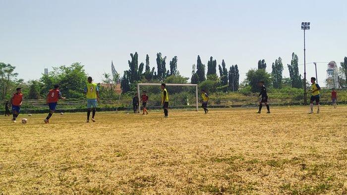 Seleksi pemain Persindra Indramayu di Stadion Tridaya, Jumat (29/2023).