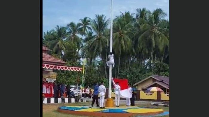 Siswa Panjat Tiang Bendera saat Talinya Tersangkut, Kini Dapat Beasiswa dari Gubernur Gorontalo