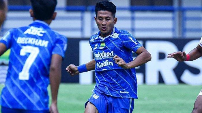 Unggahan akun Instagram @persib yang membagikan potret aksi terakhir I Putu Gede Juni Antara berseragam Persib, saat kontra Arema FC, di Stadion GBLA Kota Bandung, Kamis (9/11)