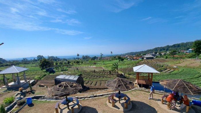 Wisata alam Agro Pakuwon di kawasan Curug Cilengkrang Kuningan