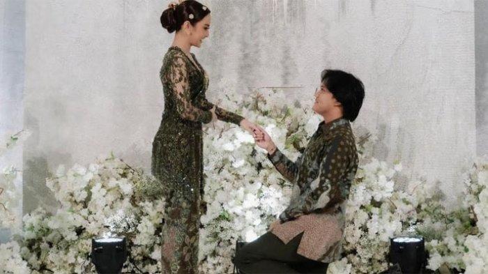 Digelar Tertutup, Begini Momen Romantis Rizky Febian Berlutut Melamar Mahalini