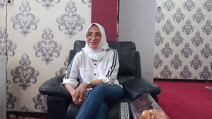 Wakil Ketua DPRD Kota Cirebon yang juga Ketua DPC PDIP Kota Cirebon, Fitria Pamungkaswati, mulai menyiapkan mesin partai menyambut tahapan-tahapan pemilu. Demikian hal itu dikatakannya saat berbincang dengan TribunCirebon.com di ruang kerjanya di DPRD Kota Cirebon, Kamis (14/7/2022).