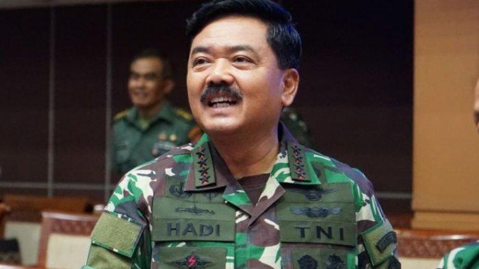 Panglima TNI Marsekal Hadi Tjahjanto saat ditemui seusai rapat dengan Komisi I, di Kompleks Parlemen, Senayan, Jakarta, Kamis (24/5/2018).