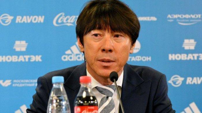 Shin Tae-yong (Shutterstock)