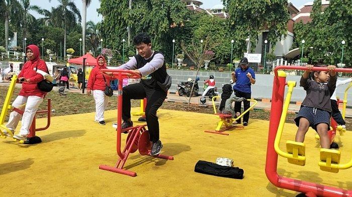 Berada di area lahan seluas 8.533 meter persegi, DOS II memiliki berbagai sarana-prasarana penunjang untuk masyarakat.