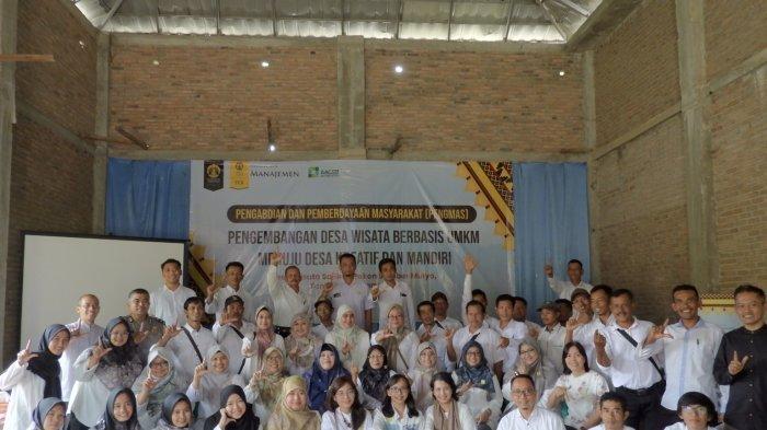 Sasaran kegiatan pengabdian masyarakat ini adalah Pokdarwis Desa Wisata Sailing, yang terdiri dari 30 orang anggota, dengan ketua Kiswantoro. Kelompok ini tinggal di Pekon Sumber Mulyo, Tanggamus, Lampung.