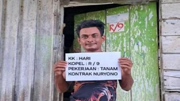 RUMAH BEDENG HARYANTO - RAZ (9) ditemukan tewas tanpa busana di rumah bedeng yang ditinggali Haryangto di perkebunan tebu Indolampung Perkasa KM 37, Kecamatan Gedong Meneng, Kabupaten Tulang Bawang, Lampung.