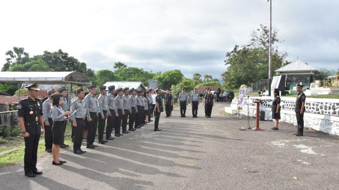 UPACARA- Kakanwil Kemenkumham NTT
