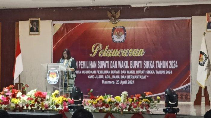 Suasana peluncuran tahapan pemilihan Bupati dan wakil Bupati Sikka Tahun 2024 yang berlangsung aula SCC Kota Maumere, Kabupaten Sikka, Flores, NTT, Selasa 23 April 2024.