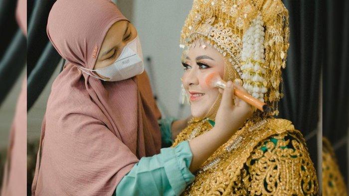 Ernawati dan Cut Bul
