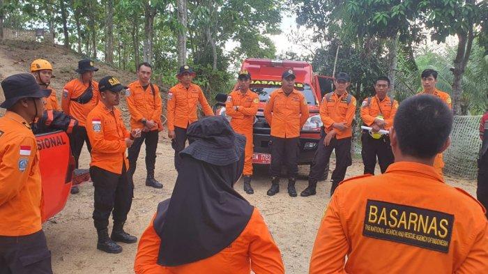 Breafing tim SAR pencarian warga hilang di Bukit Arang Gorontalo, Kamis (6/7/2023).