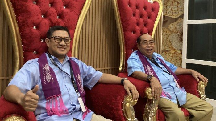 Adhan Dambea dan Indra Gobel saat mendaftar di KPU Kota Gorontalo pada Selasa (27/8/2024).