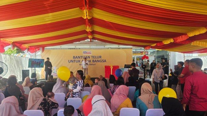 Corporate Affair Director Alfamart, Solihin saat memberikan sambutan pada Kamis 13 September 2024