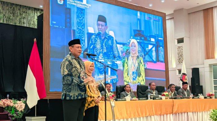 Gusnar Ismail dan Idah Syahidah ditetapkan menjadi Gubernur dan Wakil Gubernur Gorontalo dalam Rapat Pleno Terbuka Penetapan Pasangan Calon Gubernur dan Wakil Gubernur (Cagub-Cawagub) di Gedung Grand Place Convention Center (GPCC), pada waktu sekira pukul 20.30 Wita, Kamis (9/1/2024).
