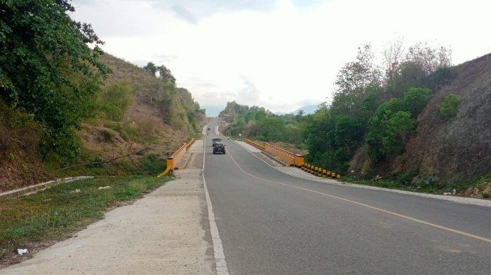 Jalan Ringroad Gorontalo atau Gorontalo Outer Ring Road (GORR) segmen satu akan rampung pada pertengahan 2024.