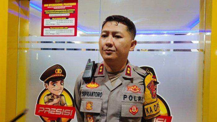 POLISI CEDERA - Potret Kapolres Bone Bolango, AKBP Supriantoro saat diwawancarai TribunGorontalo.com, Senin (7/4/2025) malam. Kapolres menjelaskan bahwa satu anggota polisi mengalami cedera akibat pengejaran pembobol ATM BSG.