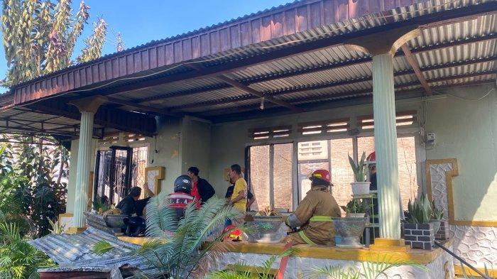Kebakaran rumah warga di Desa Tinelo Ayula Bone Bolango pada Sabtu (2/11/2024) siang.