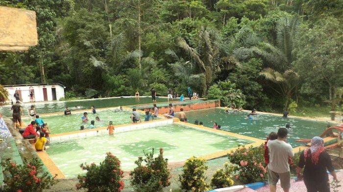 Kolam Pemandian Meranti, Bone Bolango, Gorontalo.