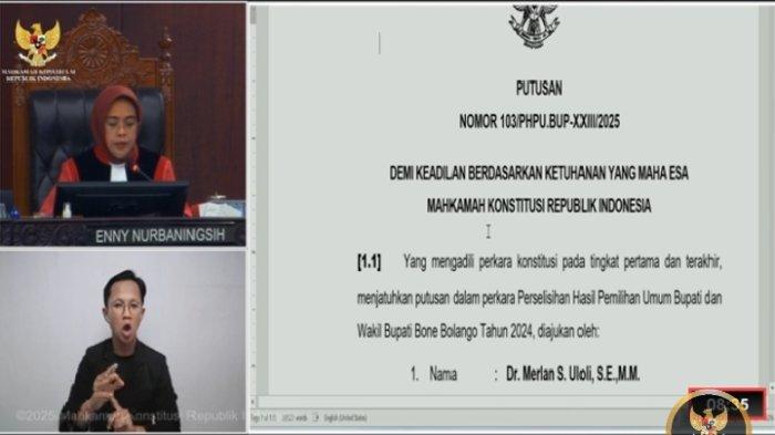 PENOLAKAN GUGATAN: MK menolak gugatan paslon Pilkada Bone Bolango, Merlan Uloli dan Syamsu Botutihe. Amar putusan dibacakan oleh Suhartoyo, Hakim MK sebagaimana disaksikan langsung melalui Youtube MK, Rabu (05/2/2025).
