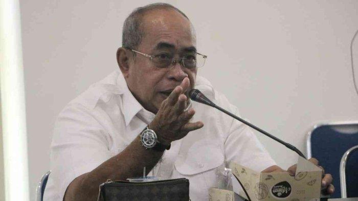 Mantan Wali Kota Gorontalo Adhan Dambea