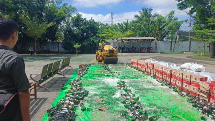 Proses pemusnahan barang bukti di Kejari Kota Gorontalo, Selasa (19/11/2024).