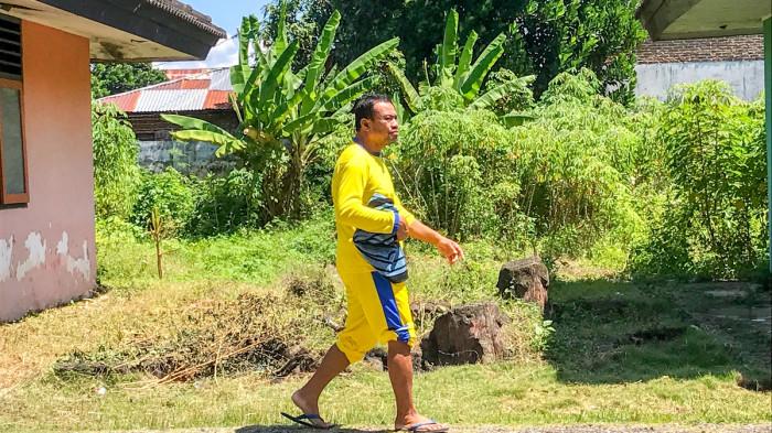 PENGEMIS KAYA -- Sosok Lutfi Haryono saat ditemui TribunGorontalo.com pada Senin (21/7/2025). Terungkap alasan Lutfi Haryono mengemis selama bertahun-tahun.