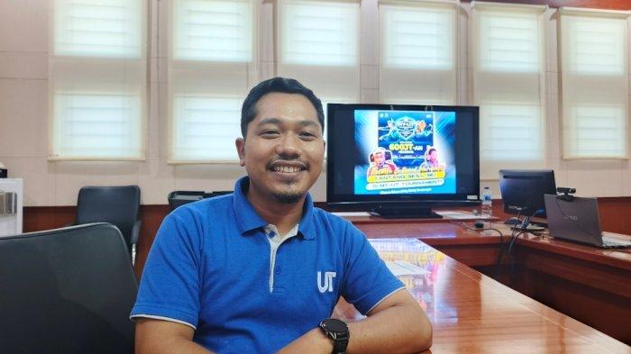 Staf Tata Usaha Bidang Sosialisasi dan Kerja Sama UT Gorontalo, Irsal Yasin