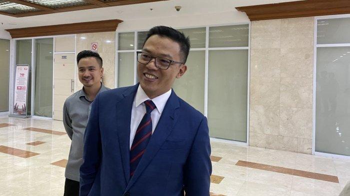 Wakil Ketua Umum DPP Partai Gerindra, Sugiono
Artikel ini telah tayang di Tribunnews.com dengan judul 5 Calon Menteri Prabowo dari Kalangan Militer yang Telah Dipanggil Kemarin, https://www.tribunnews.com/nasional/2024/10/15/5-calon-menteri-prabowo-dari-kalangan-militer-yang-telah-dipanggil-kemarin.
Penulis: Hasanudin Aco