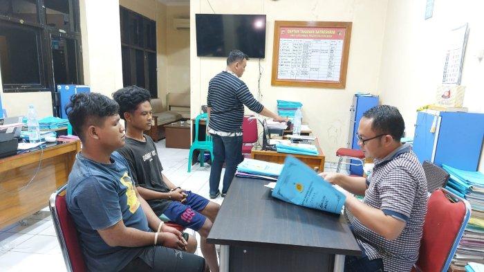 Dua pembunuh Indah Fitriani (22) yang mayatnya ditemukan di sungai wilayah Tegalgubug, Kecamatan Arjawinangun, Kabupaten Cirebon akhirnya berhasil ditangkap.
