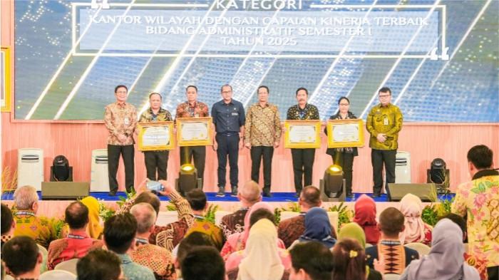2Kanwil Kemenkum Jabar Raih Peringkat Tiga Kum