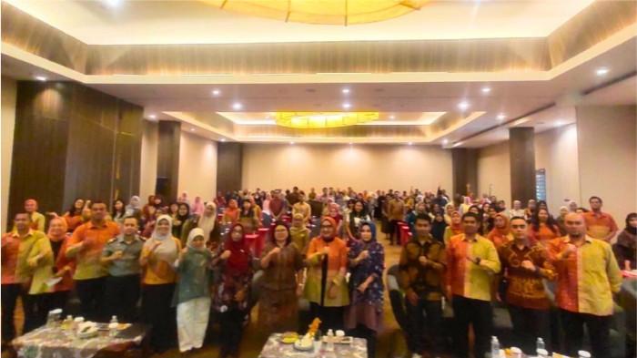 3Dari Kode Etik Hingga Fidusia, Kemenkum Jabar Kupas Tuntas Regulasi Baru di Hadapan Notaris Garut