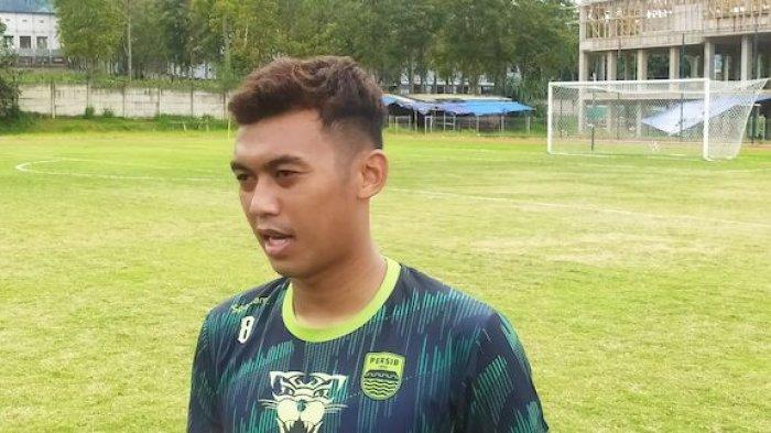 Abdul Aziz jelaskan persiapan dirinya jelang laga lawan Borneo FC, ditemui usai latihan Persib di lapangan Nurul Fikri Boarding School, Lembang, Senin (23/1/2023)