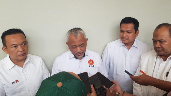 Presiden PKS, Ahmad Syaikhu umumkan Yadi Rusmayadi dan Pipin Sopian akan ikut serta pada Pilkada 2024 di Kabupaten Purwakarta, Minggu (30/6/2024).