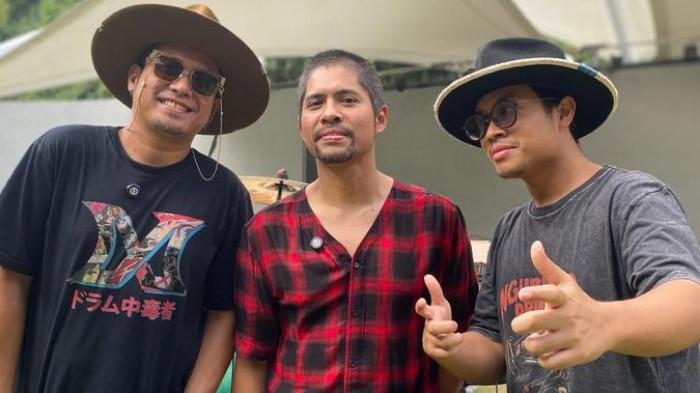 BOWIE Champa, Gusti Hendy, dan Yandi Andaputra, s