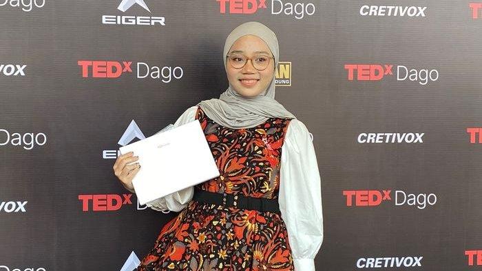 Camillia Laetitia Azzahra yang hadir sebagai peserta di TEDx Dago.