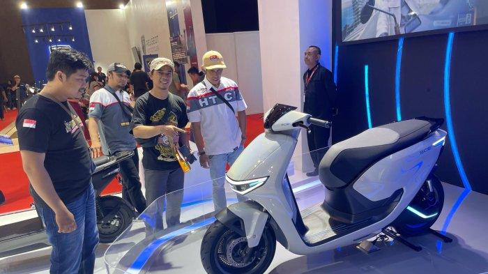PT Daya Adicipta Motora (DAM) selaku Main Dealer Sepeda Motor dan Suku Cadang Honda di Jawa Barat mengajak 25 bikers perwakilan komunitas Honda dari Paguyuban Motor Honda Bekasi (PMHB) untuk mengunjungi pameran otomotif Indonesia International Motor Show (IIMS) 2024.