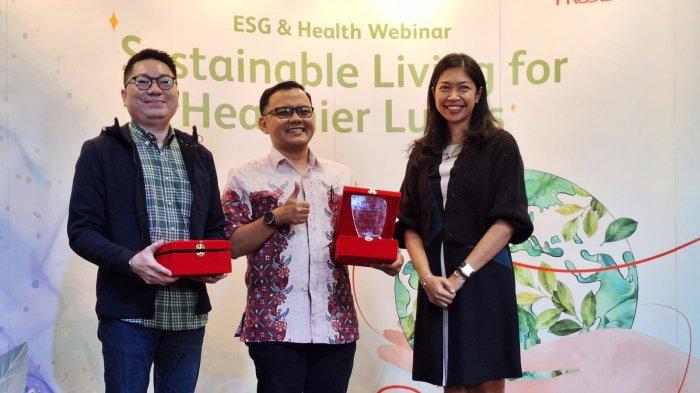 dalam rangka Hari Ozon Internasional yang diperingati pada September lalu, Prudential Life Assurance (Prudential Indonesia) melakukan berbagai kegiatan untuk meningkatkan wawasan baik karyawan maupun nasabah dan masyarakat umum. Aktivitas yang dilakukan adalah sesi ESG & Health Webinar yang meningkatkan keterampilan karyawan dalam melestarikan lingkungan untuk mengurangi dampak dari polusi udara.