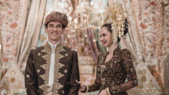 Enzy Storia dan Molen Kasetra resmi menikah pada Sabtu (20/5/2023).