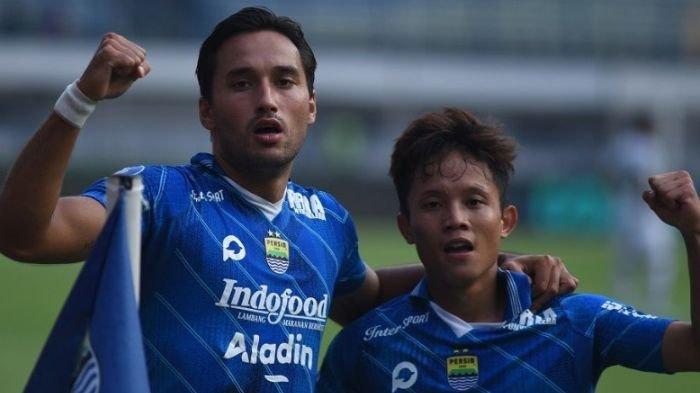 Ini kata pelatih Persib Bandung, Bojan Hodak soal kontribusi Ezra Walian dan Arsan Makarin saat menjamu Persikabo 1973, Sabtu (16/9/2023).