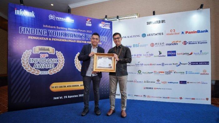 PT Bank Jabar Banten Syariah (bank bjb syariah) meraih penghargaan