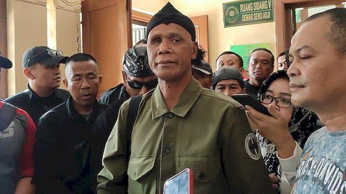 Rosario de Marshall atau Hercules di Pengadilan Negeri (PN) Bandung, Jalan RE Martadinata, Kota Bandung, Senin (15/5/2023).