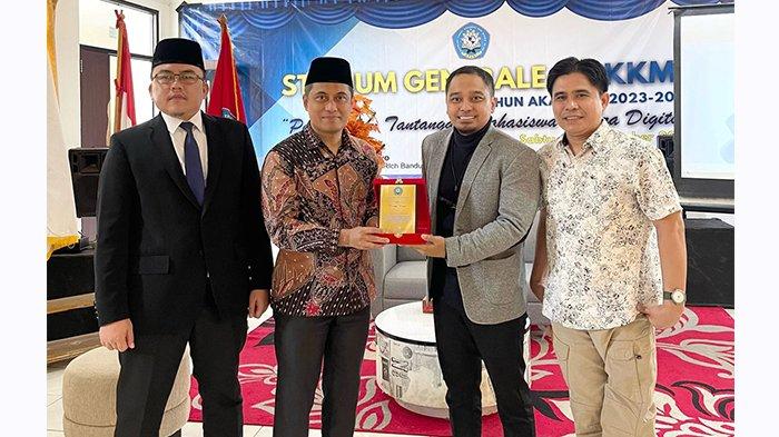 Ir Randu Sekti Wibowo saat menjadi Pembicara di Kampus Kampus Pengusaha Muslim STEBI Global Mulia Cikarang, Sabtu (24/9/2023)