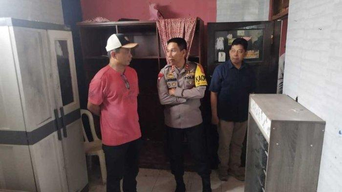 Kapolda Jabar tengah meninjau langsung proses olah TKP pembunuhan ibu dan anak di Subang, Selasa (24/10/2023).